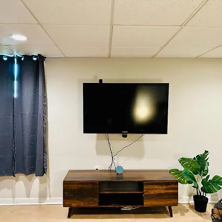 Campu'S Basement Studio W/ Private Entrance Cherry Hill Exterior photo