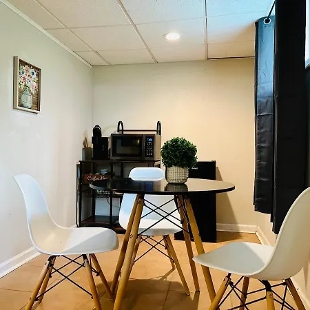 Campu'S Basement Studio W/ Private Entrance Cherry Hill Exterior photo